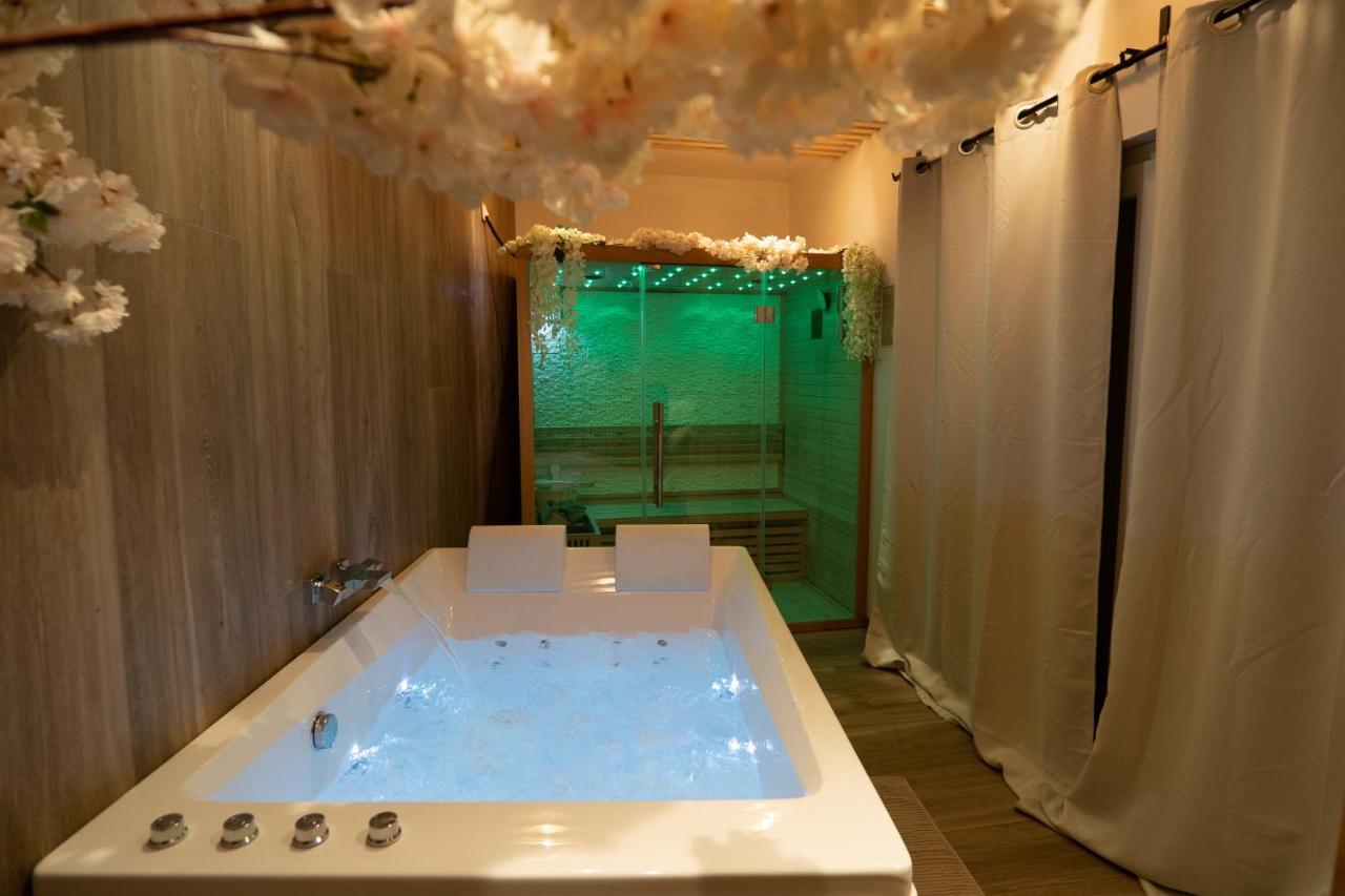 Capsule Thailande I Sauna I Balneo I Console I Jeux En Bois I Cinema I Cour Interieure Trith-Saint-Leger Eksteriør billede