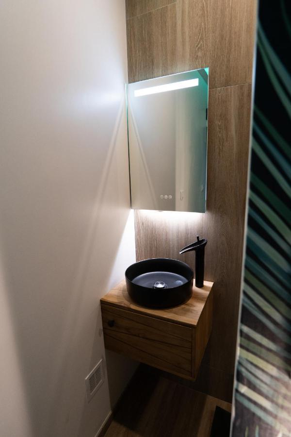 Capsule Thailande I Sauna I Balneo I Console I Jeux En Bois I Cinema I Cour Interieure Trith-Saint-Leger Eksteriør billede